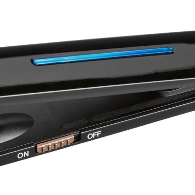 Hair straightener with ionizing function CL HC 3660